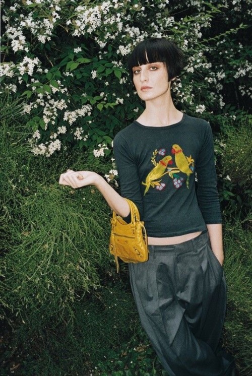 bleachyourself:Erin O'Connor by Magnus Unnar