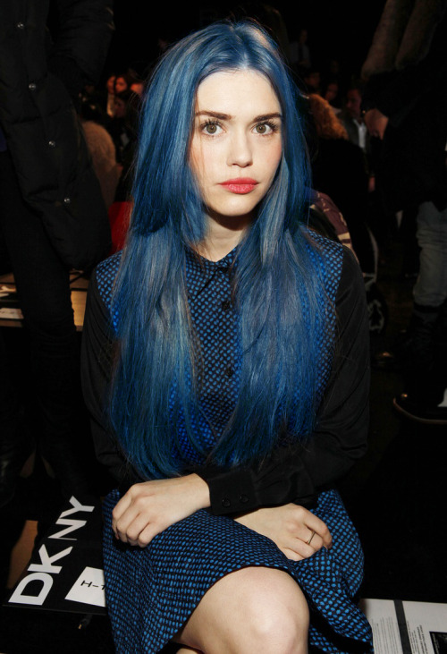 helpersofindie:  holland roden | blue hair