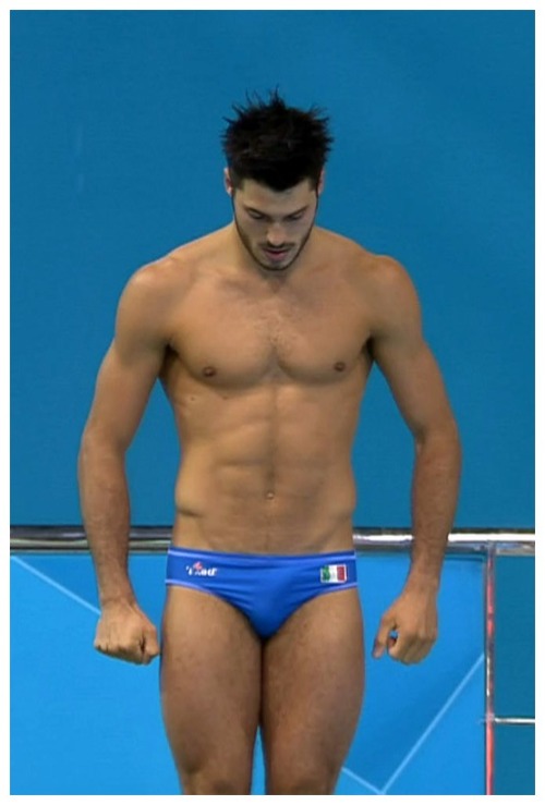 maleathletebirthdaysuits:Tommaso Rinaldi (diver) born 18 January 1991