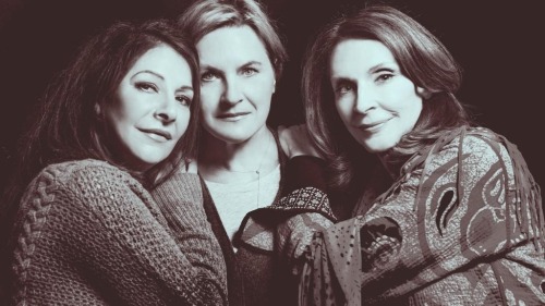 captainbeverlycrusher: Here are The Three Amigas, @Marina_Sirtis @TheDeniseCrosby &amp; @gates_m