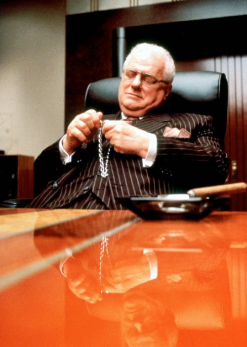 Charles Durning in The Hudsucker Proxy (1994)