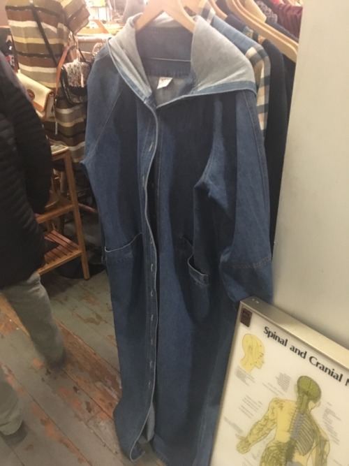 laudanumcafe:shiftythrifting:Denim robe from a 90s wizardEveryone: Don’t say it. Me: … JIZARD!