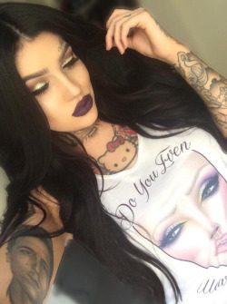 antionettexjosephine:  ⌛️✨Do you even wear make up?✨⌛️ Love this top from timelosangeles