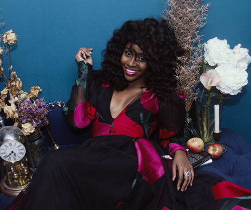 accras - Teyonah Parris in Ladygunn Magazine