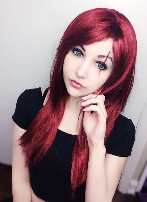 riicare:  “Blood for Noxus!” Kat costest :-)