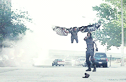 gosh-i-love-a-r-r-0-w-s:  rouxx:  i cant get over this gif of sam super-kicking the