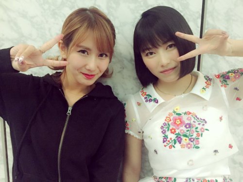 funkyfunx: 横山由依さんのツイート: “#FNS歌謡祭 アイドルメドレーに出演させていただきました！ ℃-uteの岡井千聖さん ヘビロテがペアでたくさんお話していただきました！岡