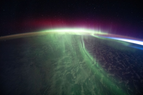 Behold an Aurora Over the Southern Skies via NASA ift.tt/3BYXbWI