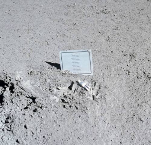 earthstory:
“Astronaut mischief
In 1971 Apollo 15 paid a visit to our planet’s satellite, and unbeknownst to NASA its commander David Scott had sneaked a secret passenger on board, a statue of an astronaut accompanied by a plaque created by Belgian...