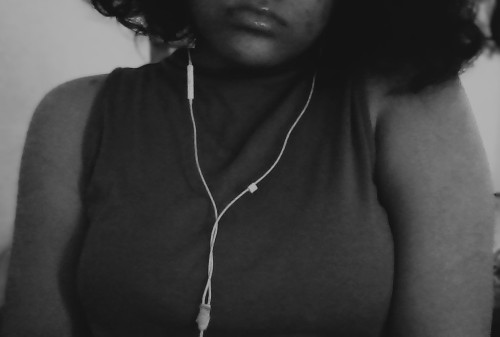 Taking Advantage Of My CRAPPY Laptop Camera...lol