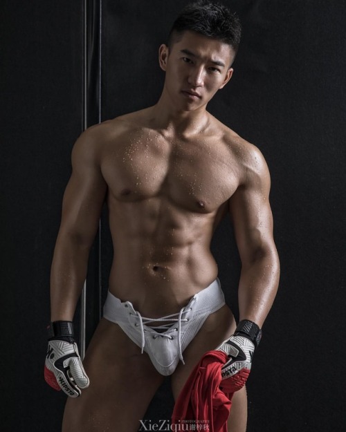 xieziqiu:lion，HEAVEN Image Boy #asianboy #asianguy #asianboys #asianhunk #hunk #hot #hotbody #hothunk #hotguys #muscle #boy #boyfriend #men #menstyle #mensfashion #menshair #sexy #sexymen #underwearmen #underwearmodel