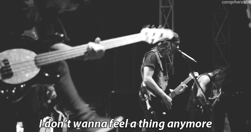 carapherxelia:  Pierce The Veil - King For A Day feat. Kellin Quinn [video credit] 