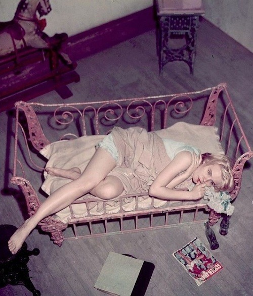 fuckyeahvintage-retro:Carroll Baker in Baby Doll, 1956 (via)