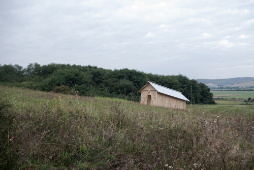 slanted house ~ paradigma ariadnlé| photos © attila róbert csóka