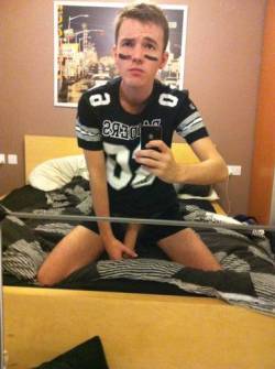 nick99cgn-v2:  Follow me and see more hot