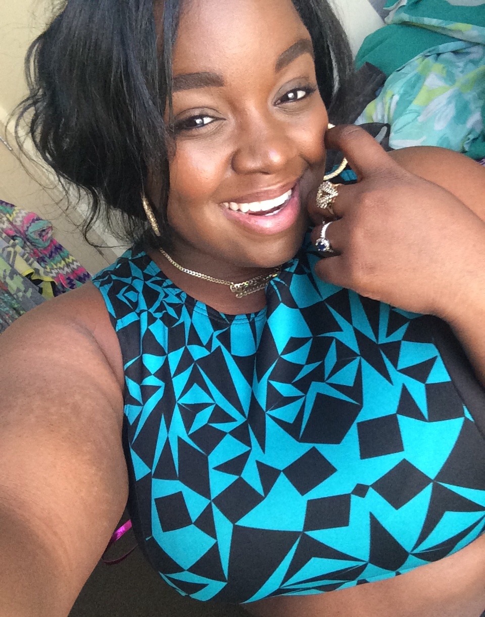 king-medusa:  Black out part2. love my brown skin baby.
