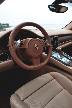 drugera:  Porsche Panamera Turbo Interior