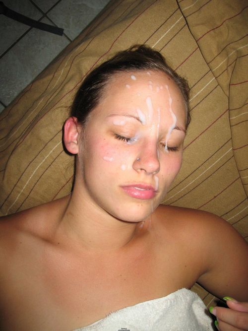 randompornandincest:  The only mess my sister is ever willing to clean up is the