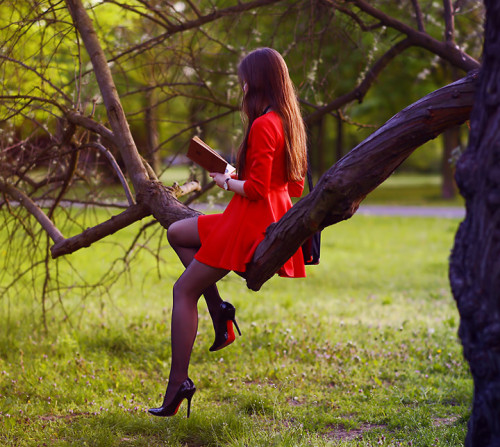 ph1lm:  (via Ariadna Majewska - Red Dress adult photos