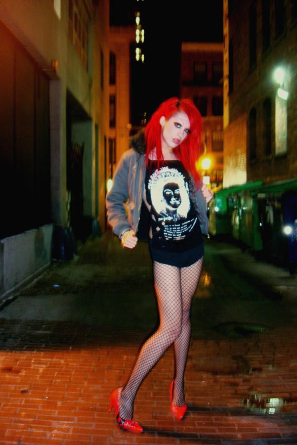 damaindude:  Skylar Fairchild 