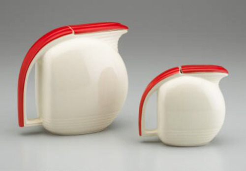 design-is-fine: Viktor Schreckengost, Jiffy Ware pitcher, 1942. Glazed earthenware. Limoges China Co