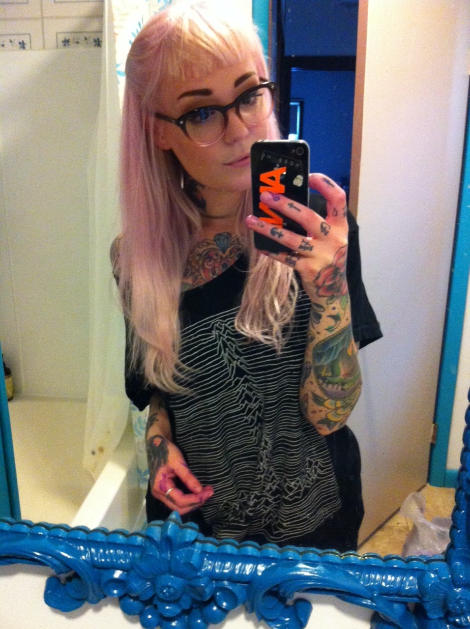rosebudmo:  Hair did. 