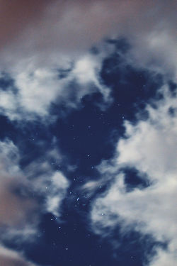 ethereo:  De las Nubes via Flickr   