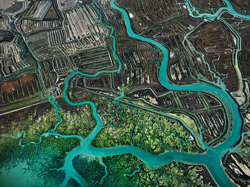 newyorker:Take a look at Edward Burtynsky’s extraordinary photographs of water: nyr.kr/1l4Nje
