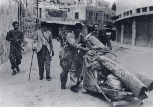 Palestinian refugees forced to flee Haifa…