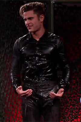 zacefronsbf:Zac Efron on The Tonight Show Starring Jimmy Fallon (May 18th)