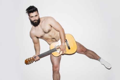 fractionofthewhole:  https://www.facebook.com/pages/Freddy-Krave-Photography/153390758021953