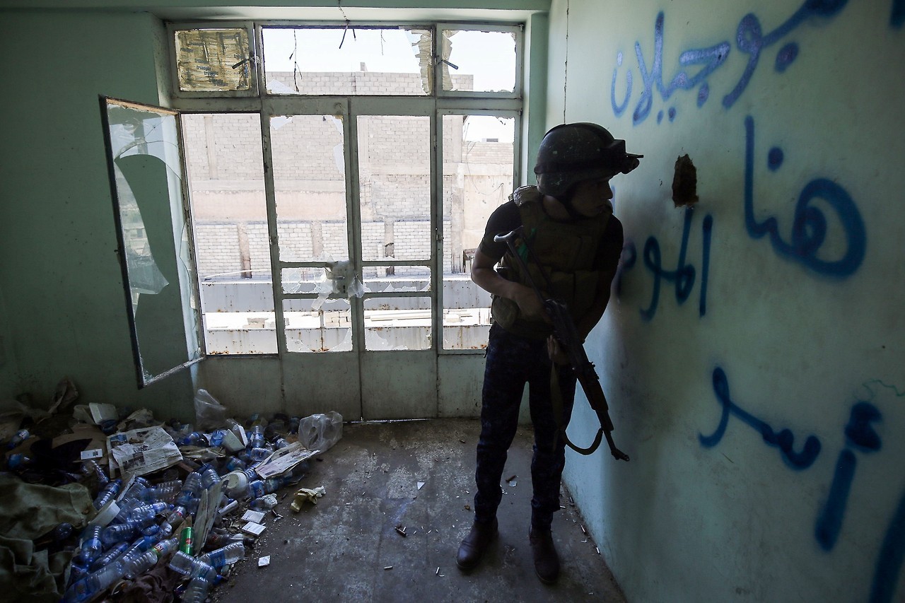 Es inminente la liberación de Mosul.
Ofensiva Miembros de las fuerzas iraquíes en las afueras de la antigua ciudad de Mosul el 24 de mayo de 2017, después de que el área fue retomada por las fuerzas iraquíes durante la ofensiva en curso para...