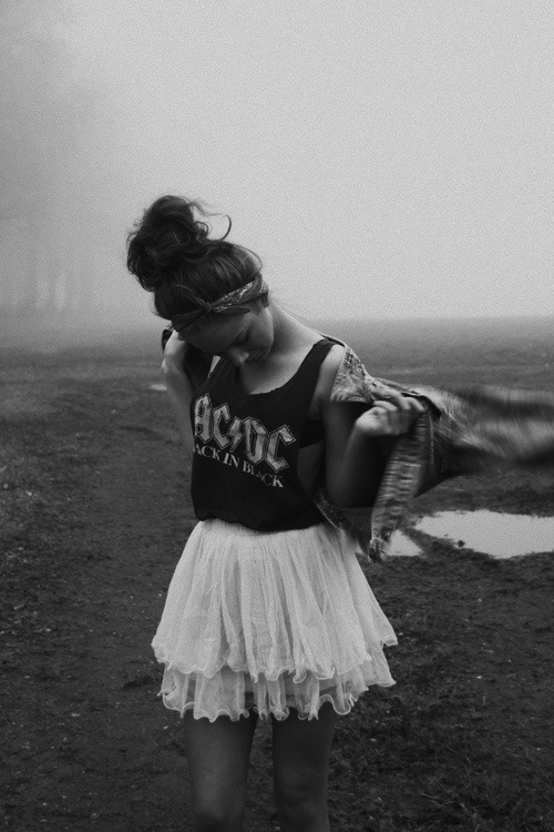 acid-daisies:  ☠vintage photography☠