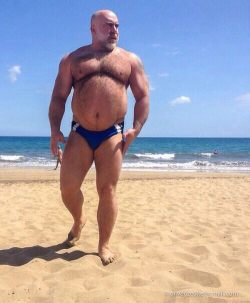 oldmansexyspeedo:  http://ift.tt/1yJ4bAB