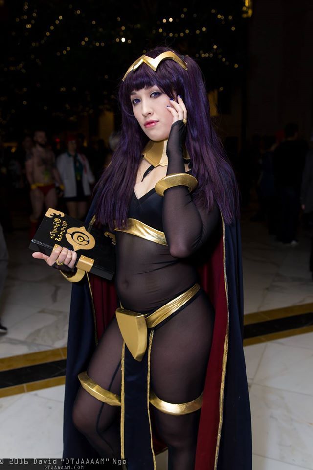 cosplayandgeekstuff:    JK Cosplay (USA) as Tharja. Photo I by:  David Ngo   Photo