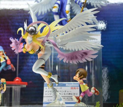 ohnoraptors:Megahouse Angemon and Angewomon are painted!