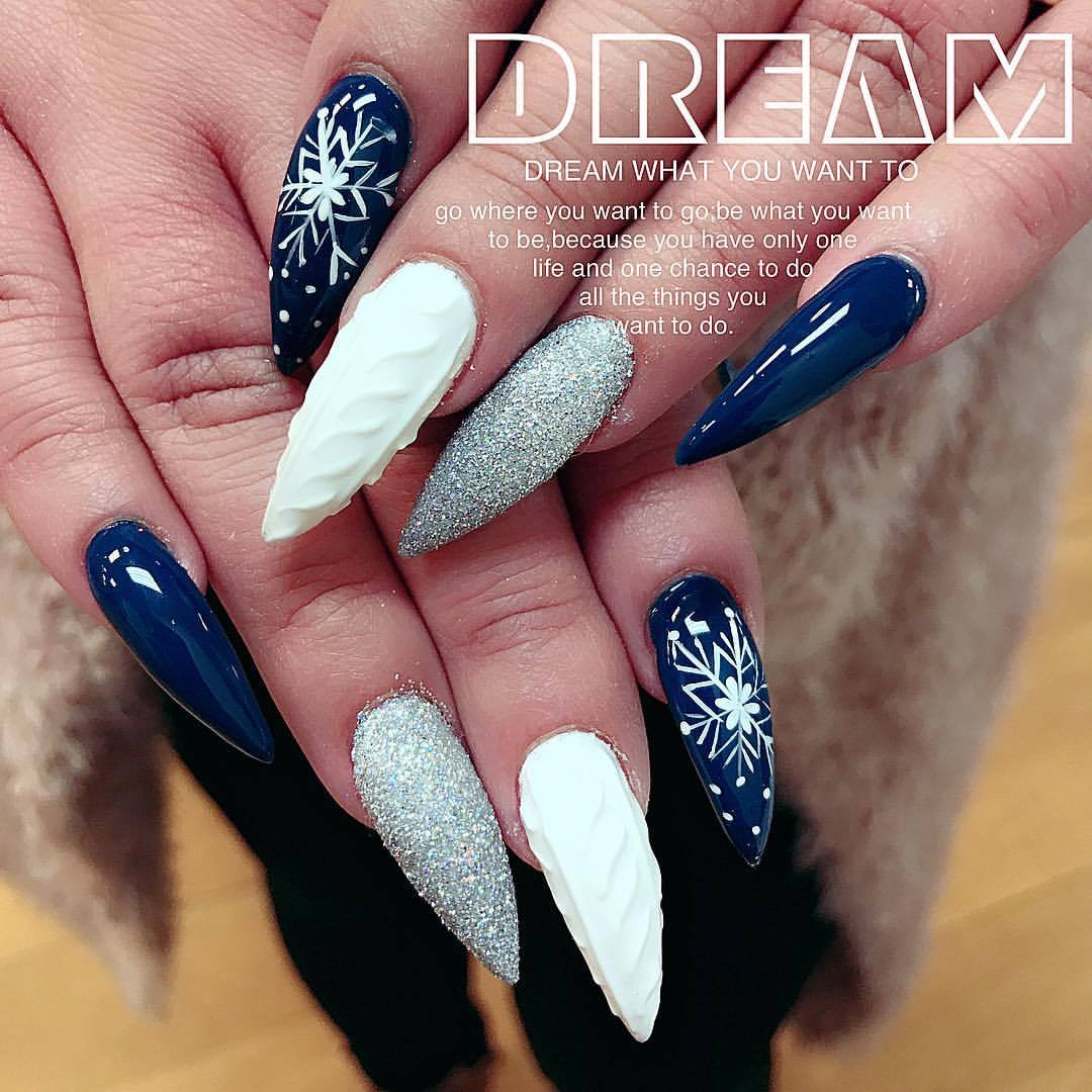 Sweater nail art to match your cozy knitwear