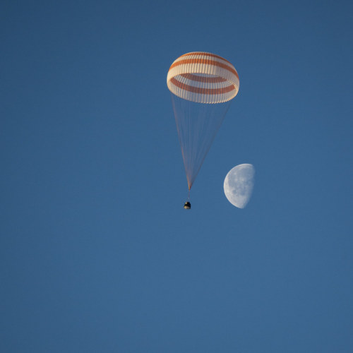 Expedition 42 Soyuz TMA-14M Landing