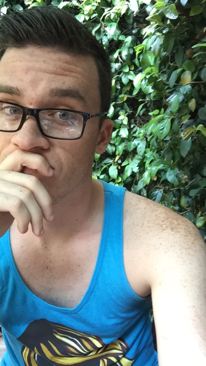 taptapthatass:  rchkll:  Tagged by holyromanhomo, here’s my six selfie challenge