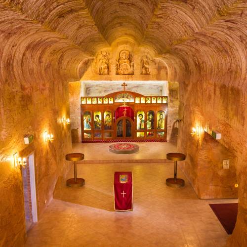 architecturealliance:The interior of an underground church in Coober Pedy, South Australia [3326x3326]