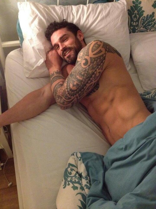 Stuart Reardon. Imagine waking up next to this…I would never get out of bed!