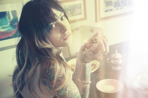 gogoblackwater:  Morning cuppa with anxietyexplosion ❤️❤️ 