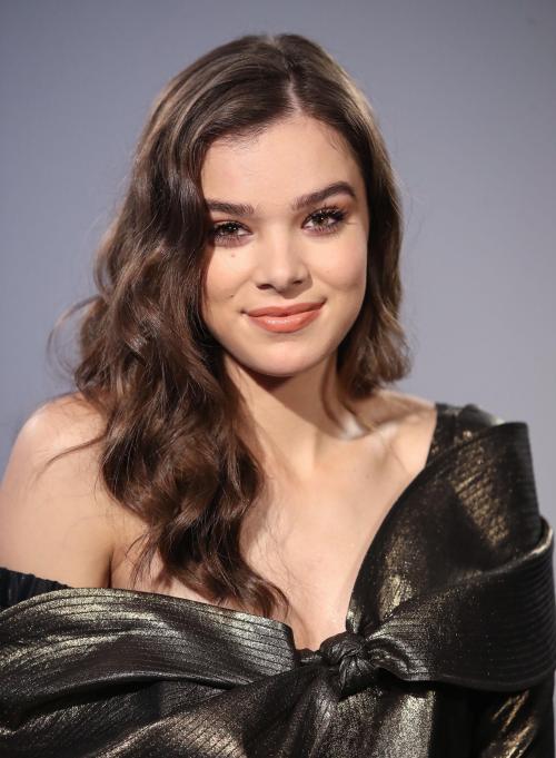 XXX mumblo-number-five:Hailee Steinfeld photo