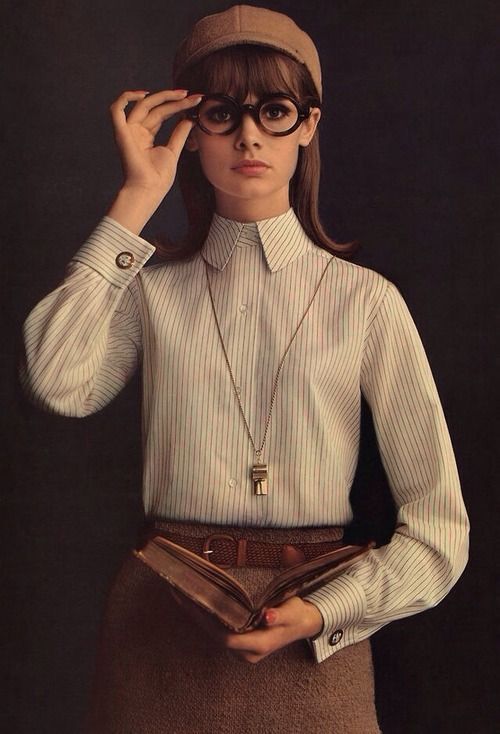 Jean Shrimpton in a 1964 advertisement for Lady Van Heusen, photograph by William Helburn