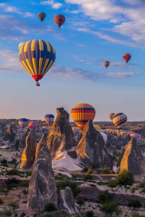 maya47000:  Good morning Cappadocia by Robert Melhan  sembra la foto di un mio amico fotografo che è stato in turchia !!!