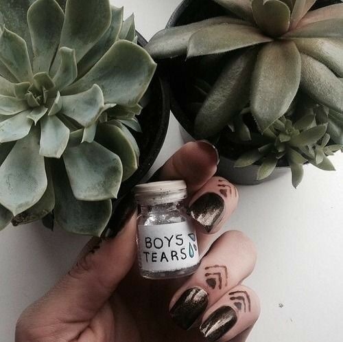 hipsterswithoutenvy:  Boys Tears