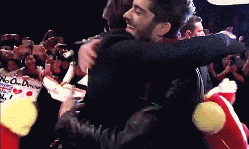 ZARRY Me Está Confundiendo. (ayuda) / ZARRY It's Confusing Me. (help)