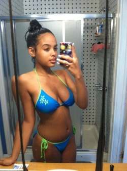 badbroads:  badbroads.tumblr.com ****TJ’s Black Girls Rock****  Cute!Submit @str8forts@yahoo.com, Reblog, like, follow…  http://1moreburpee.tumblr.com