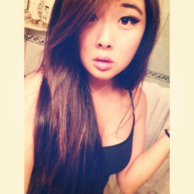 fuckyeahdivineasians:   http://megan-hyunah.tumblr.com/ 