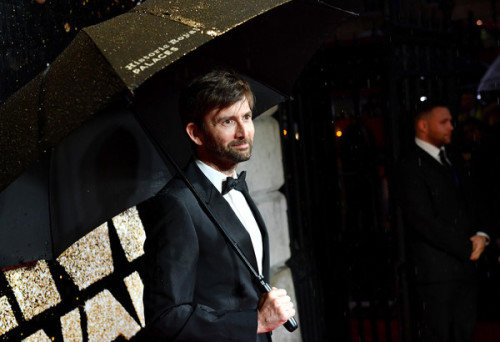 davidtennantcom:PHOTOS: David Tennant Attends The 60th BFI London Film Festival Awards David Tennant